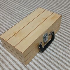 レトロ 小物入れ（木製・小型）