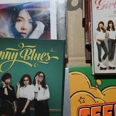 K-pop 女性グループ　ＣＤセット　難あり品　レンタル落ち　断捨離　おまけで販促用ポスターありの画像