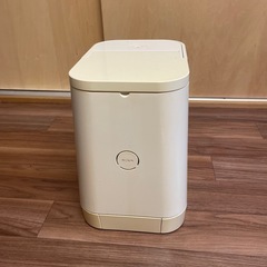 ペットリー　自動給餌器　電池式