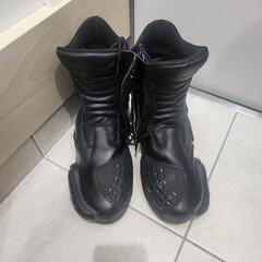 コミネライダーシューズ