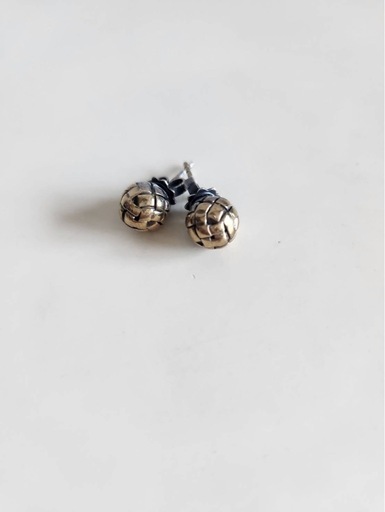 ボッテガヴェネタのピアス