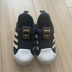 adidasスリッポンシューズ