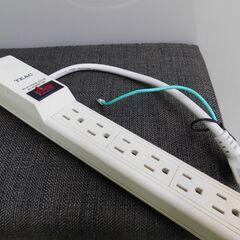 電源タップ（ＴＥＡＣ製、６口・1500Ｖ、アース付き）