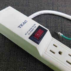 電源タップ（ＴＥＡＣ製、６口・1500Ｖ、アース付き）の画像
