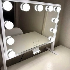 【最終値下げ】ドレッサー pcデスク 椅子  女優ミラー セットの画像