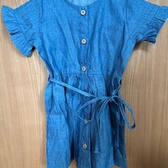 新品　90㎝　デニムワンピースの画像