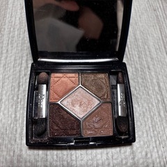 DIOR アイシャドウの画像