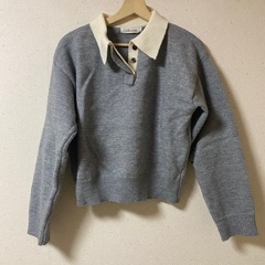 グレー ポロ襟 ニットセーター 長袖 フリーサイズの画像