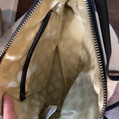 kate spade ショルダーバッグ ブラック サフィアーノレザー 斜めがけ可の画像