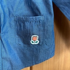 100㎝　ハローキティ　デニムブラウスの画像