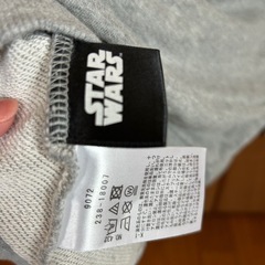 140㎝　スターウォーズトレーナーの画像