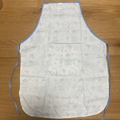 子供用エプロンの画像