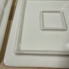 平皿プレート 食器 ホワイト　正方形長方形2枚セット新品未使用の画像