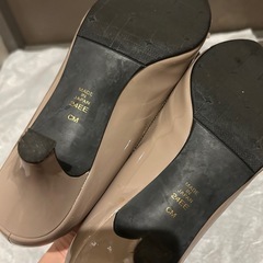 【お受渡し決まりました】DIANA ベージュパンプス　24cmの画像