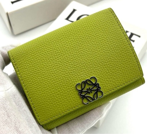 LOEWE アナグラムトライフォールドウォレット三つ折り財布 ライム