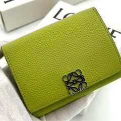 LOEWE アナグラムトライフォールドウォレット三つ折り財布 ラ...