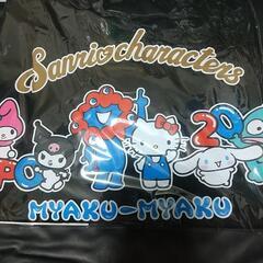 稀少 レア 万博 公式 黒 ミャクミャク サンリオ コラボ Tシ...