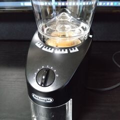 デロンギ　　コーン式コーヒーグラインダー　KG364ｊ