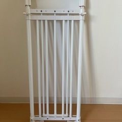 突っ張り棚　ベビーゲート
