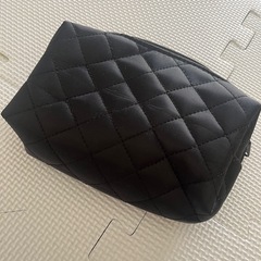 キルティング　化粧ポーチ