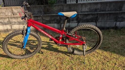 赤い700c シングルスピードピストバイク