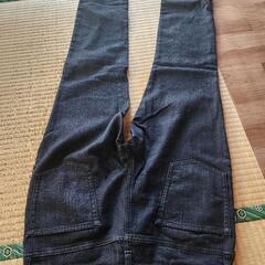 新品GU　黒ジーンズの画像