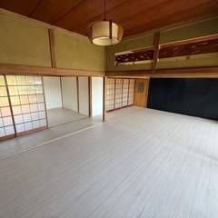広々戸建て、広々倉庫、広々敷地　アウトドアやガレージに最適