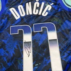 NBA ルカドンチッチ　直筆サインユニフォーム