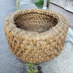 藁細工編み物　猫つぐら風　外径約52cm 高さ約27cmの画像
