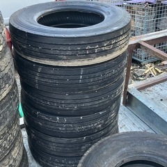 4tトラック用タイヤ6本225/80R17.5