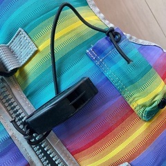 値下　Tsulino キッズ フローティングベスト　レインボー 釣り 水遊びの画像