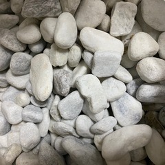 石・砂利・白玉石の画像
