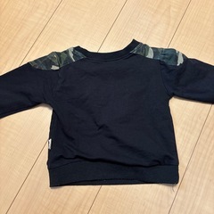 80-90cmくらいの薄手トレーナーの画像