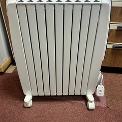 【人気モデル】デロンギ　オイルヒーターの画像
