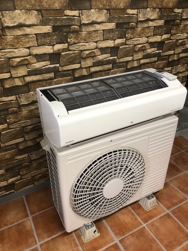 北海道旭川市直接取引歓迎 中古品 HITACHI 日立 ルームエアコン 白く