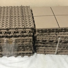 新品未使用　ウッドタイル　ジョイントマット　32枚の画像