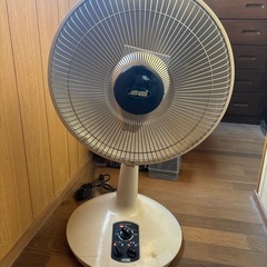 アマミ　電気ストーブ