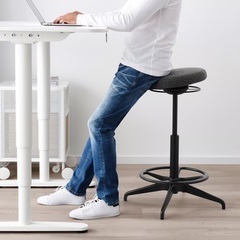 〈美品〉バランスチェア ハイスツール IKEA イケア LIDKULLEN 高さ調整 サポートチェア ダークグレー ロースツール 丸椅子 カウンターの画像