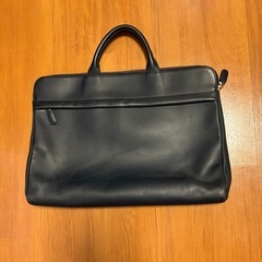 ビジネスバッグ　ネイビー