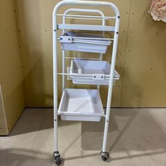 エステのワゴンの画像