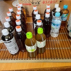 お茶2本、麦茶24本、水3本、