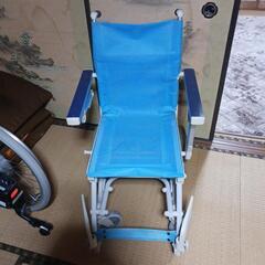 シャワーキャリー