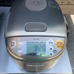 炊飯器3合炊き
