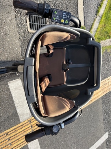 中古ブリヂストンビッケ電動アシスト自転車　8.7Ah 大阪