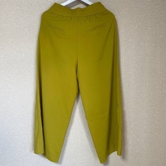 ZARAパンツの画像