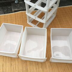 3段収納ケース 引き出し 34×42×高さ63㎝ プラスチック チェスト 収納BOX 日本製 衣類 子供部屋の画像