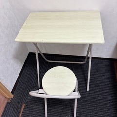 折りたたみテーブル椅子