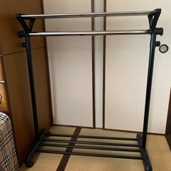 ハンガーラック