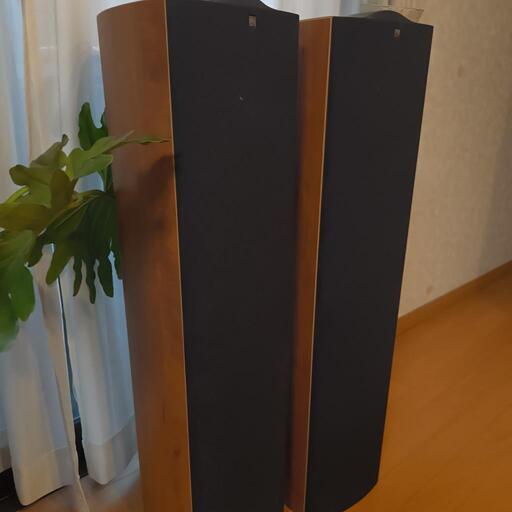 KEF iQ9 フロアスタンディングスピーカー 【定価21万円