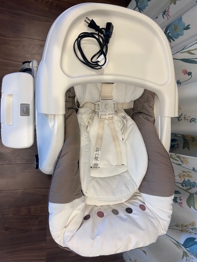取引予定者決まりました【美品】電動　コンビ ネムリラ AUTO SWIN 
